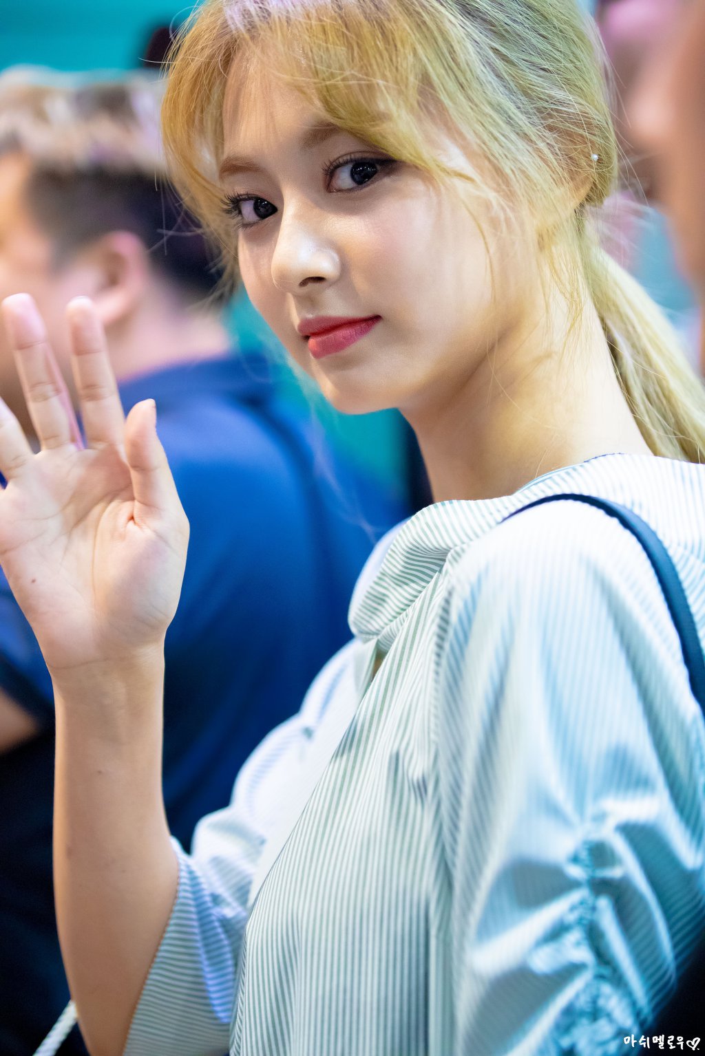 머리묶은 쯔위.jpgif | 인스티즈
