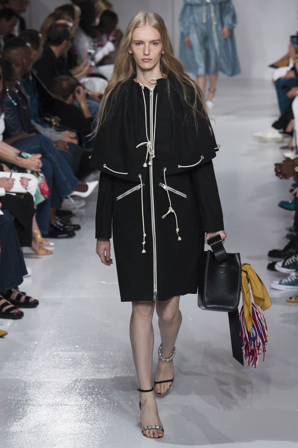 Calvin Klein by 라프 시몬스 2018 S/S 컬렉션 | 인스티즈