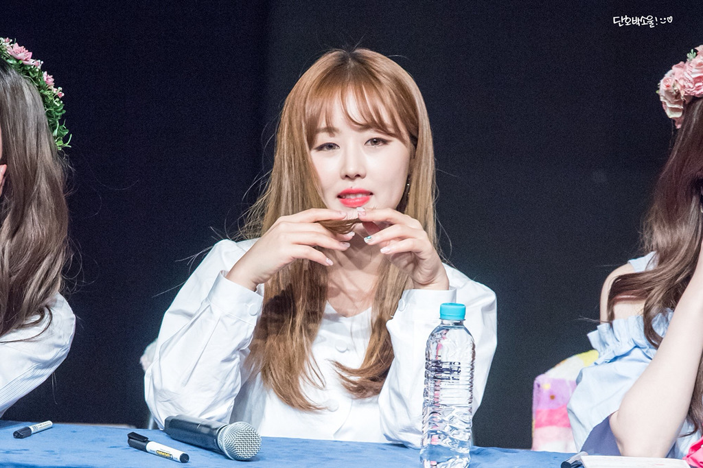 [러블리즈] 휴일이라 그런지 일이 별로 없어서 베이비소울 | 인스티즈