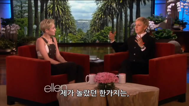 마일리 사이러스 mtv 충격과 공포의 퍼포먼스 | 인스티즈