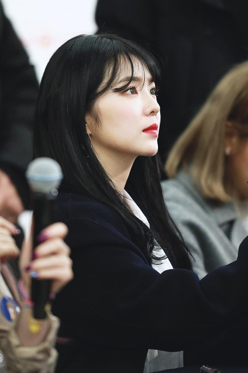 레드벨벳 아이린의 클라스 옆모습.jpg | 인스티즈