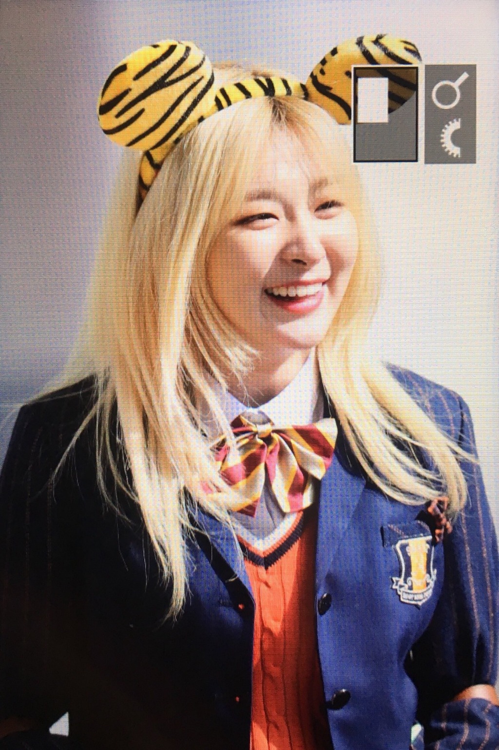 [레드벨벳] 롯데월드에서 파자마 프렌즈 촬영중인 슬기 | 인스티즈
