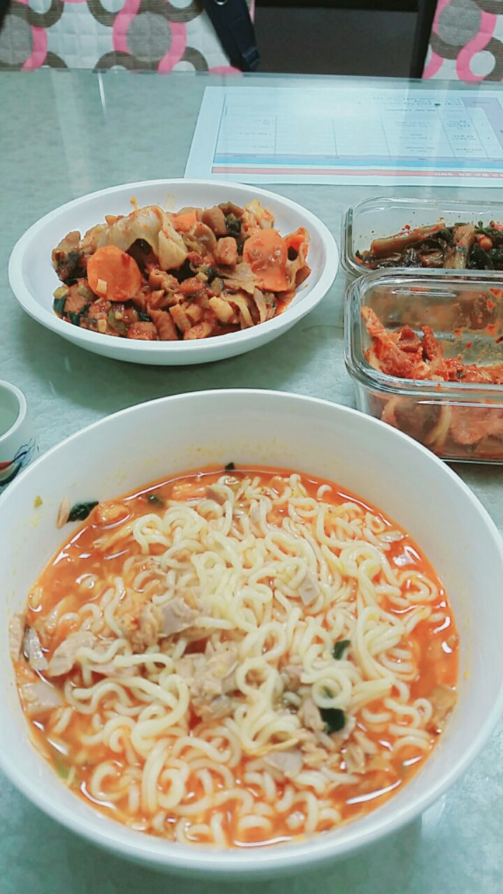우루룽 이미지