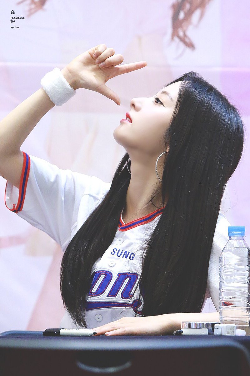 또다른 아이돌 얼굴천재 우주소녀 보나.jpg | 인스티즈