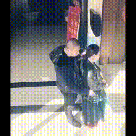 대륙의 양심도둑.gif | 인스티즈