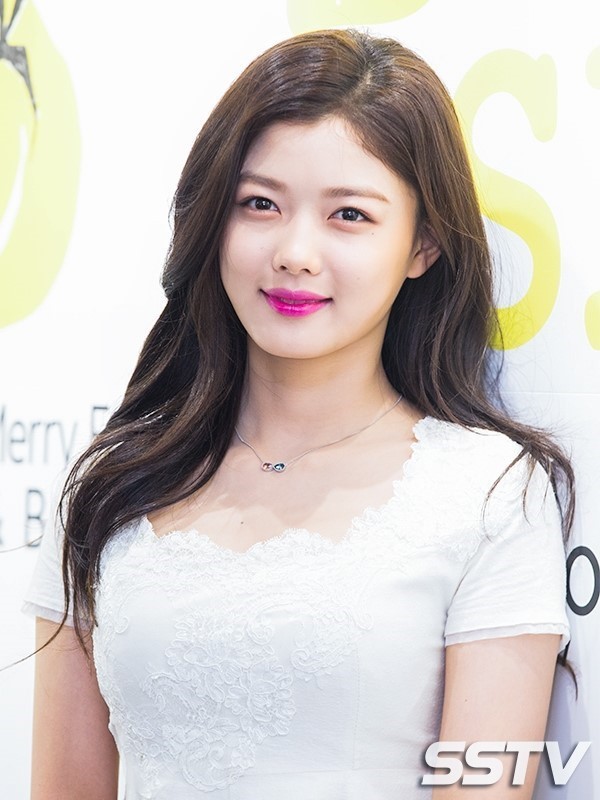 김유정 기사사진 클래스 | 인스티즈