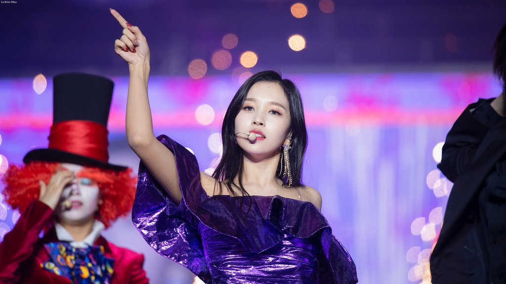 오늘 팬미팅에 모습을 비춘 트와이스 미나의 미모 ㄷㄷㄷ.jpg | 인스티즈