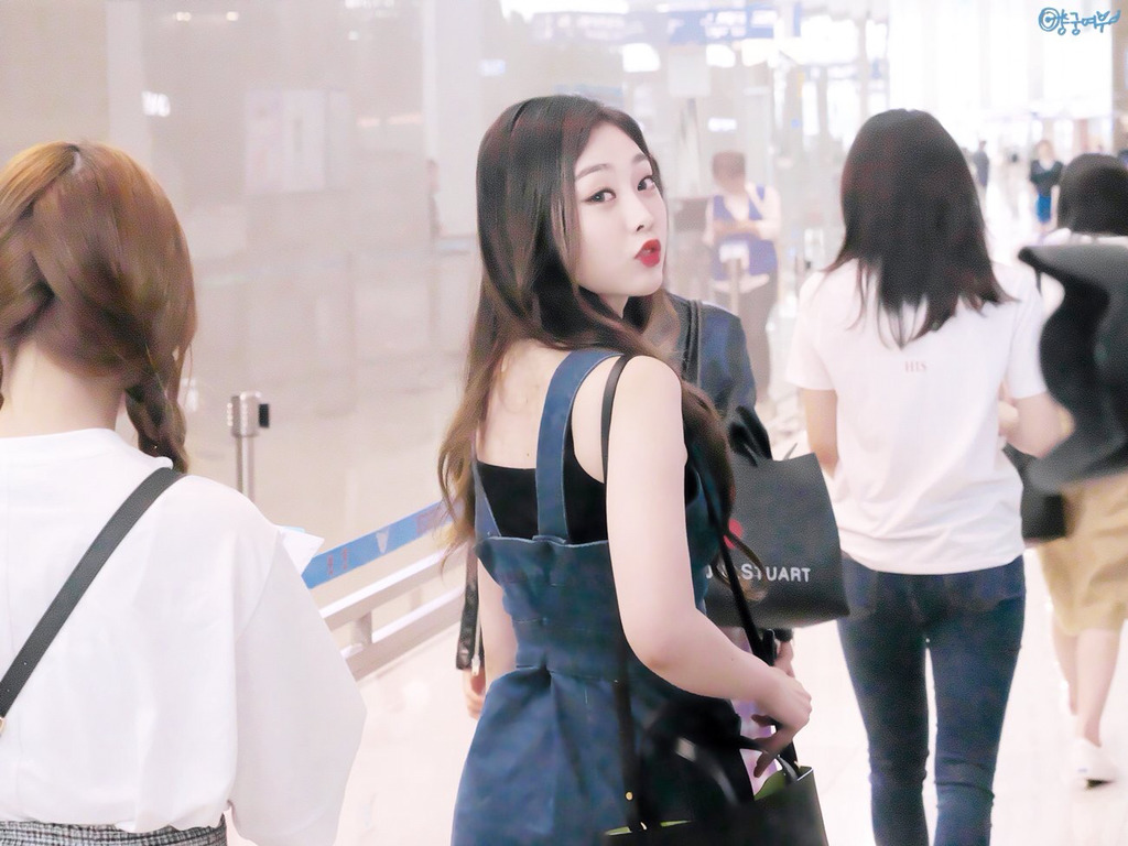 [러블리즈] 학과 여사친과 빕스 가기로 해서 지수 | 인스티즈