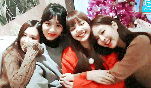 순둥순둥한 블랙핑크 V앱.gif | 인스티즈